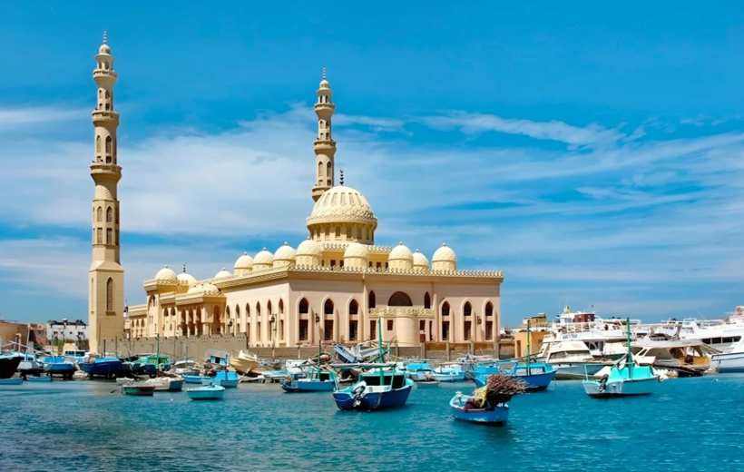 Hurghada Private Guided City Tour with Shopping